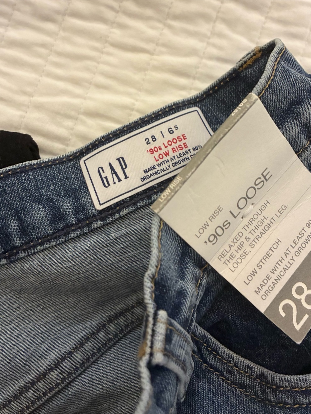 GAP Low Rise 90s Loose Jeans Medium Indigo Size 28 / 6 NWT - Picture 7 of 7